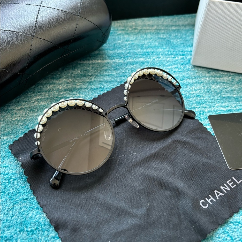 Chanel matte black & pearl sunglasses